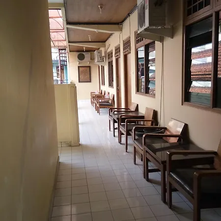 Prayogo Lama Family Gh Prawirotaman Yogyakarta Room photo